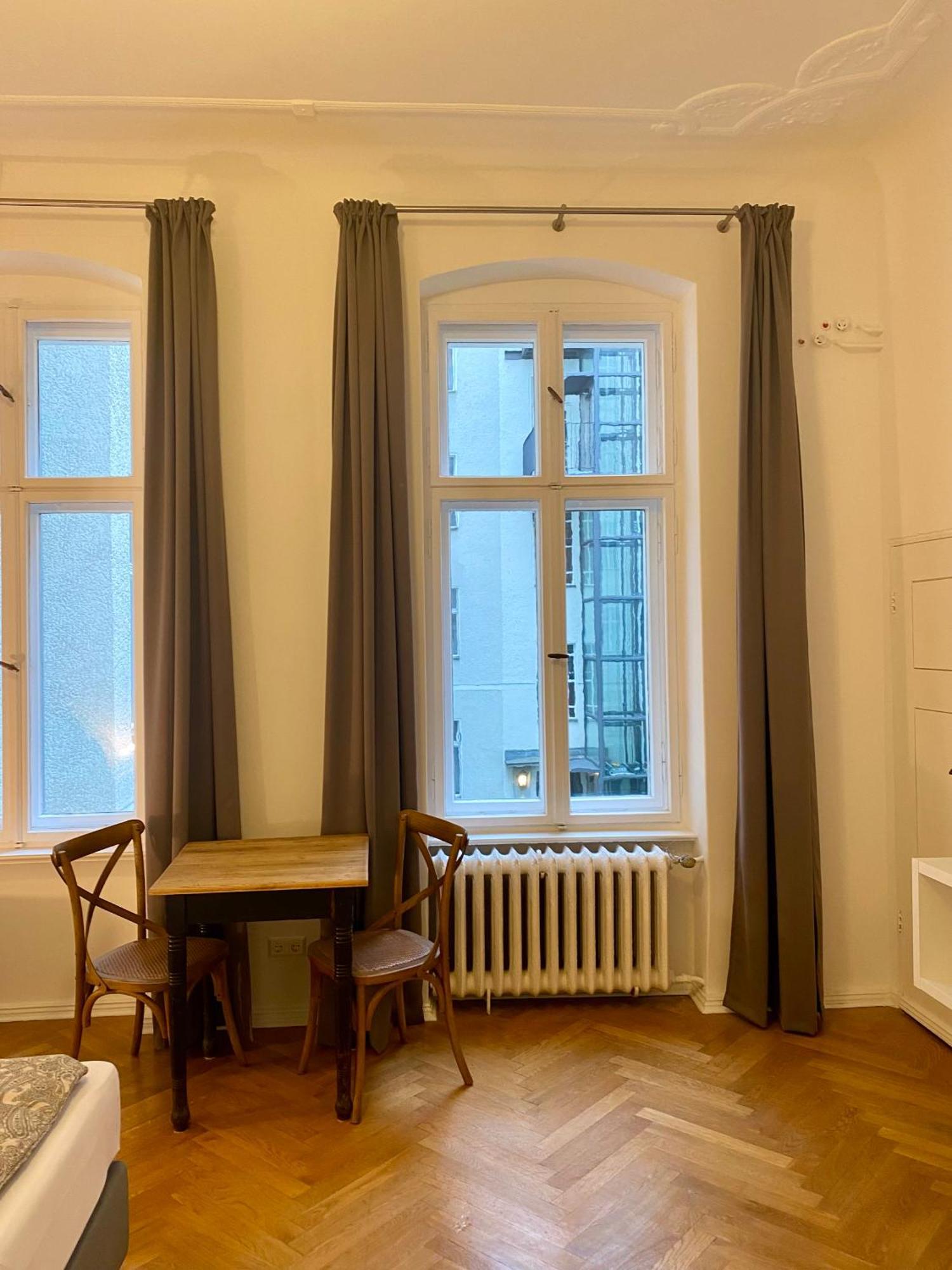Bismarcks Berlin Apartment Bagian luar foto