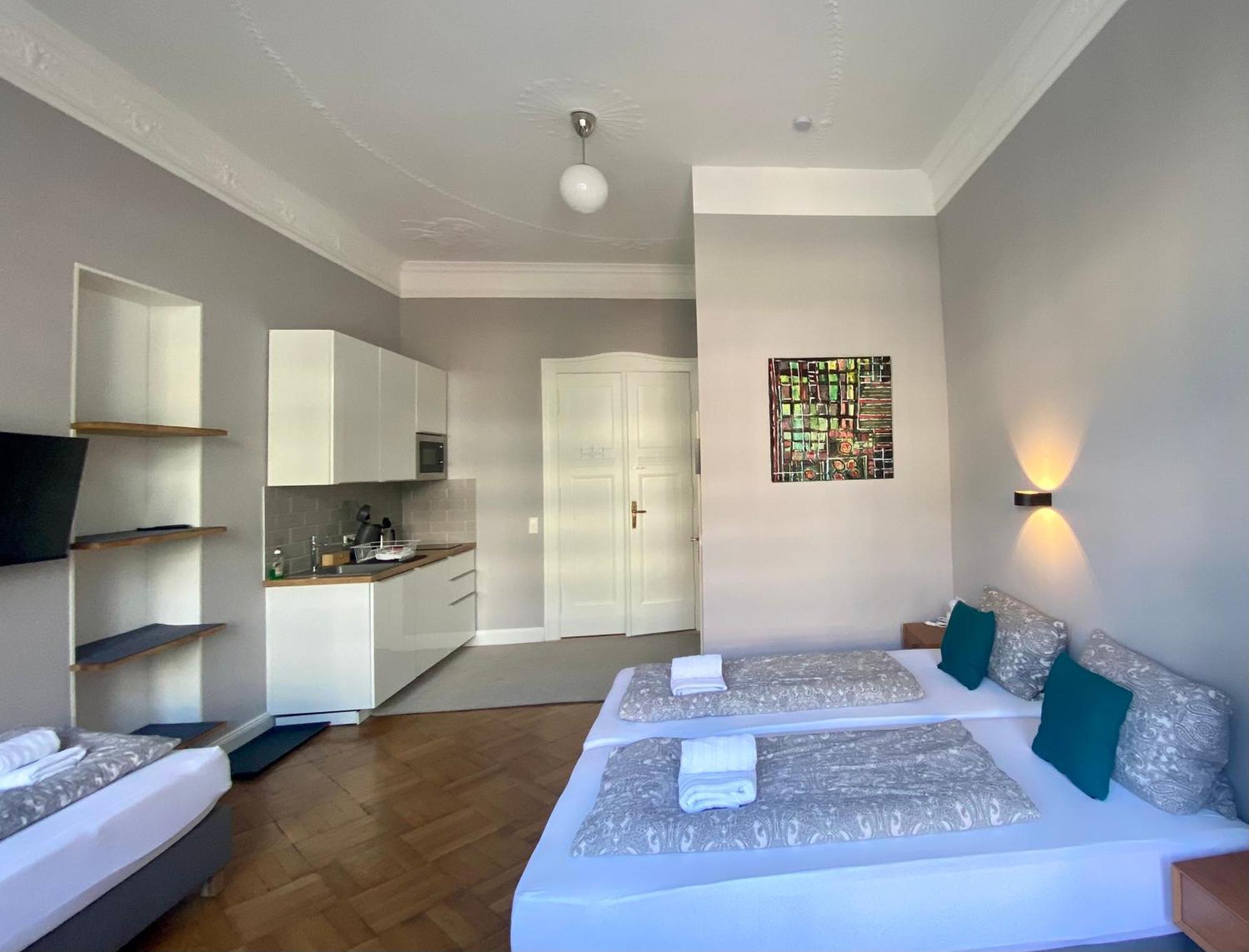 Bismarcks Berlin Apartment Bagian luar foto